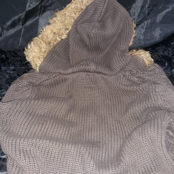 ((Listing#155)) Old Navy Sweater - Picture 6 of 7